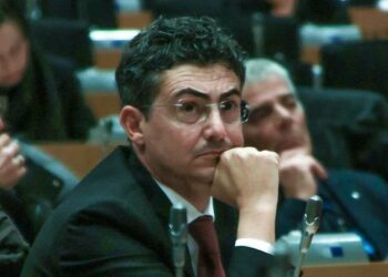 Vesuvio, proposta per aggiornare il piano di evacuazione: Caramiello incontra Musumeci a Palazzo Chigi