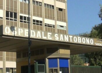 Gravissime lesioni per un neonato di 9 mesi: trasferito d’urgenza da Sapri a Napoli