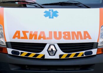 Incidente stradale a Lucrino: donna investita da un motociclista