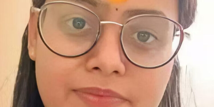 Miracolo a Ahmedabad: studentessa Bhoomi Chauhan sopravvive perché perde il volo a causa del traffico