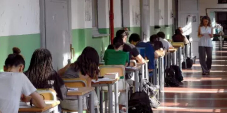 Maturità 2025: la seconda prova al Classico sceglie Cicerone e il De Amicitia