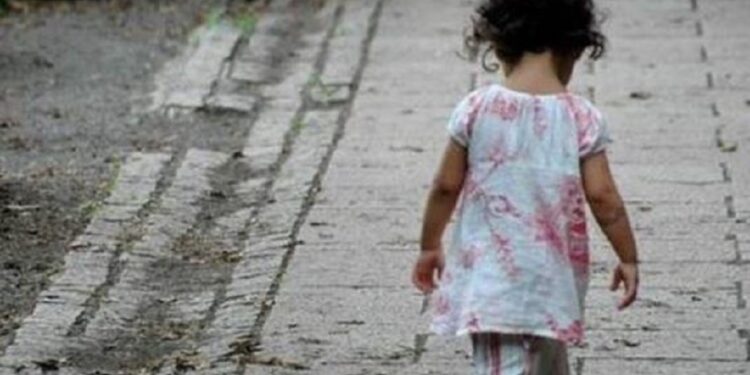 Sospiro di sollievo a Sorrento: bambina scomparsa ritrovata in 15 minuti