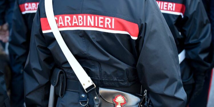 Tenta di rapinare una ragazza a Casola: arrestato 30enne napoletano