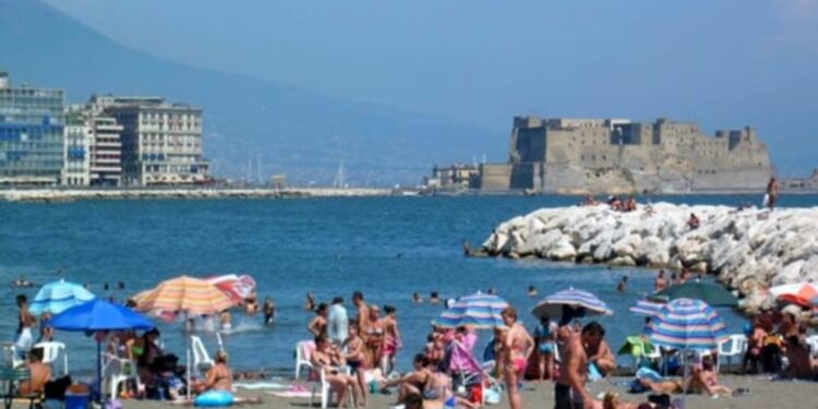 Napoli: Mappatella Beach, ennesimo furto ai danni di turisti.
