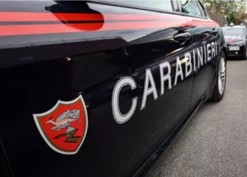 Napoli: spari in mezzo alla folla della via Crucis contro il figlio di un boss.