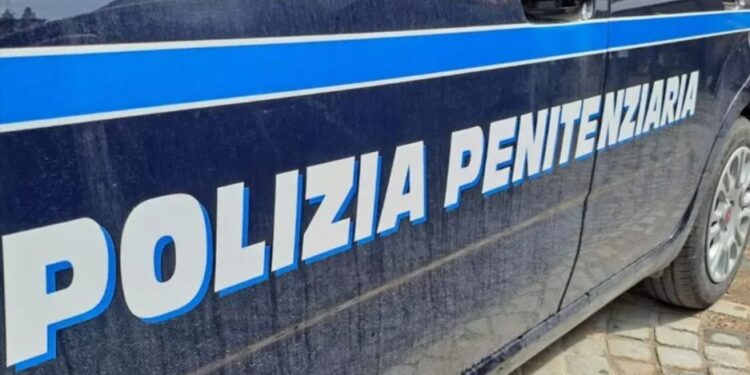 Salerno: perquisizioni in carcere impegnati 200 agenti.
