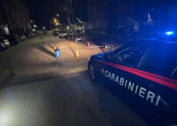 Caivano, Napoli: colpi d’arma da fuoco al Parco Verde, sopralluogo da parte dei Carabinieri.