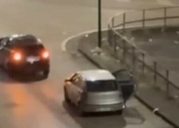 Napoli: violenta lite in strada, residenti preoccupati.