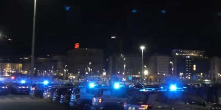 Napoli: 18enne trasportato in ospedale in gravi condizioni, dopo incidente stradale.