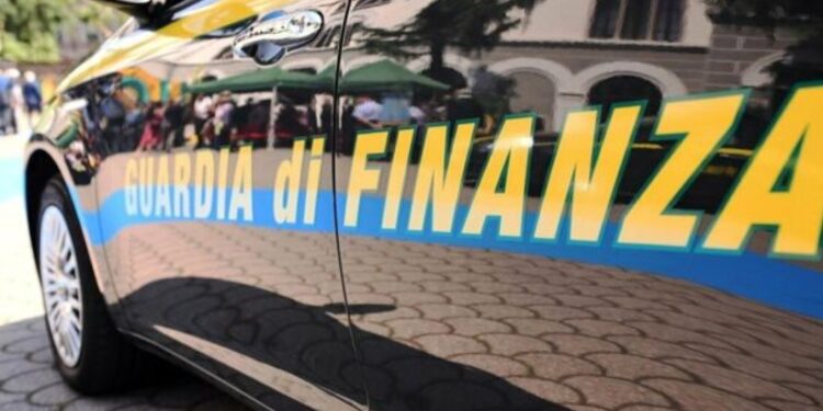 Napoli: maxi sequestro da due milioni di euro. False invalidità e accompagnamento.