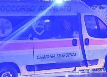 Battipaglia: scontro tra auto, tre feriti tra cui una bimba di 12 anni.