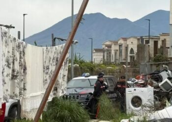 Operazione alto impatto in campo rom a Napoli.
