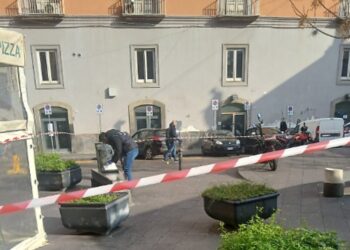 Napoli: Sparatoria nella notte al Plebiscito.