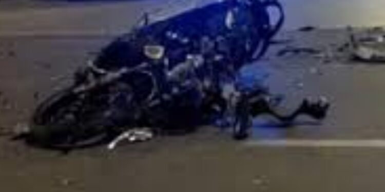 Napoli: tragico incidente, morto un centauro.