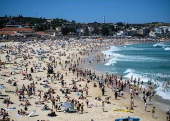 Sidney, Australia: spari durante le celebrazioni per Hanukkah.