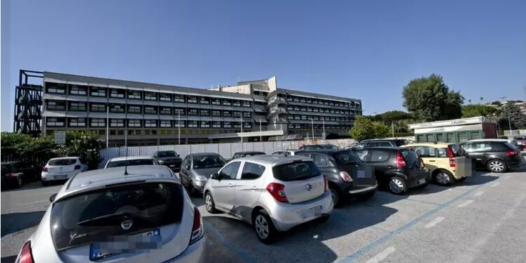 Pozzuoli: muore un 16enne mentre va a scuola, scontro con auto.