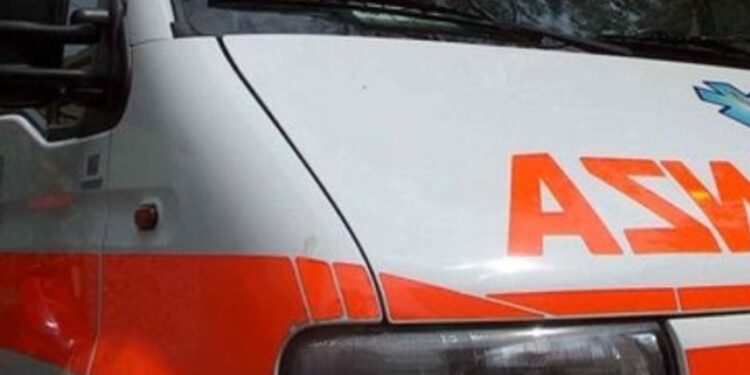 Ercolano: Ingerisce acido muriatico e i soccorsi arrivano in ritardo.