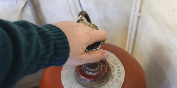 Amalfi: scoppia una bombola di gas in casa, anziana gravemente ustionata muore in ospedale.