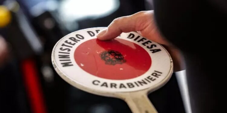 Napoli: vendono casa all’insaputa del proprietario, due arresti.