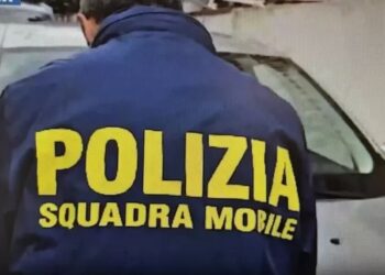 Sgominata piazza di spaccio del clan a Scampia: 28 arresti.