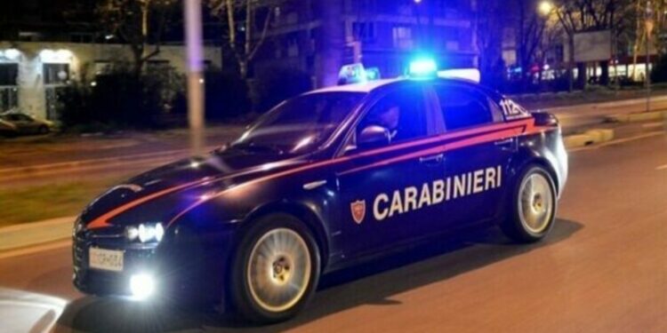 Napoli: esplosione in un appartamento disabitato.