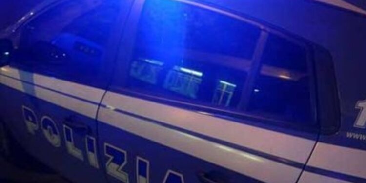 Napoli: due diciassettenni feriti con colpi d’arma da fuoco.