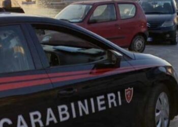 Ischia: pugni e morsi in faccia alla compagna, mentre ha in braccio il figlio appena nato.