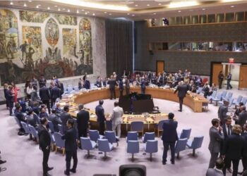 Cina e Russia bloccano la risoluzione all’Onu sulla sicurezza di Hormuz.