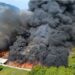Incendio rifiuti nel Beneventano, tempi lunghi per spegnere i focolai.